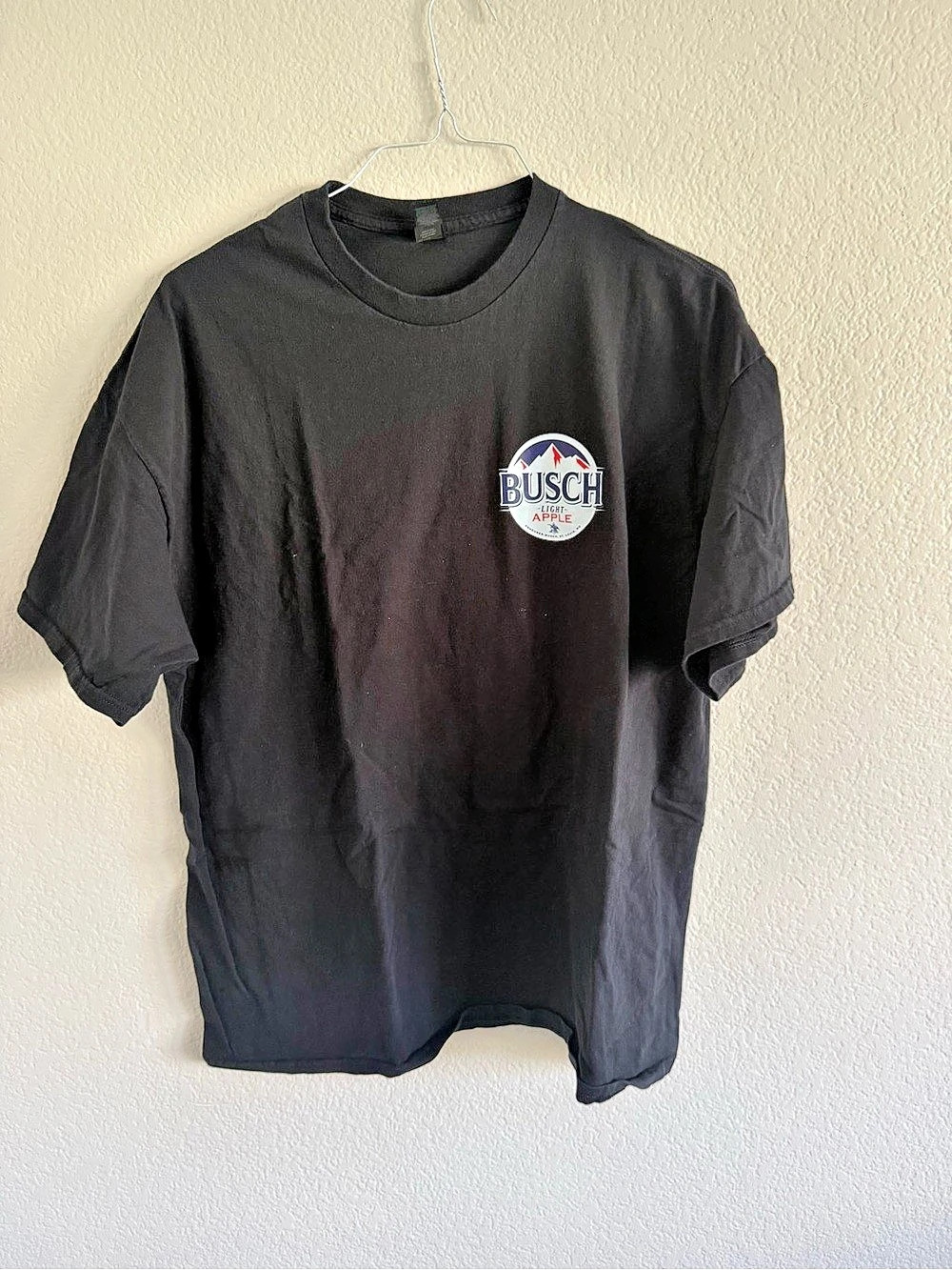 Gildan Busch Light Apple Bad Day to Be a Busch Light T-Shirt 2XL Black